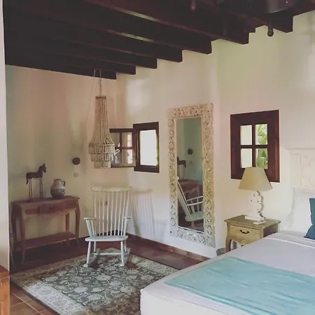 Saint Artemios And Oriental Maison d'hôtes 4*